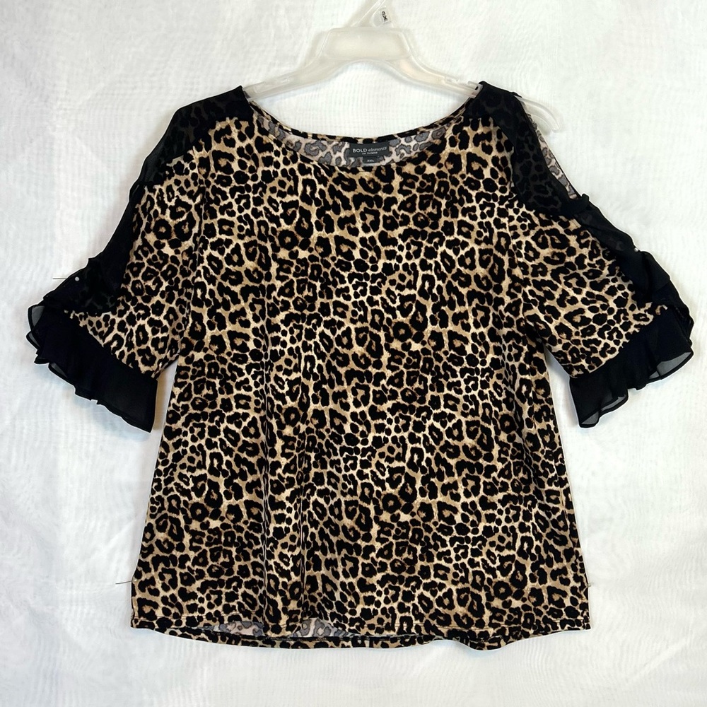 Bold Elements Women’s Leopard Peek a boo Cold Shoulder Sleeve Top / XXL